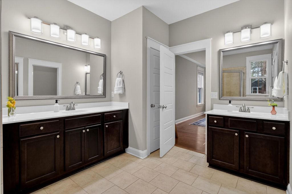 Image 32 of property listing at 128 Red Bay Lane, Summerville, SC 29483