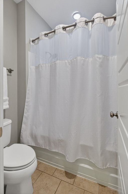 Image 42 of property listing at 128 Red Bay Lane, Summerville, SC 29483