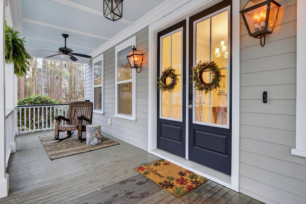 Image 5 of property listing at 128 Red Bay Lane, Summerville, SC 29483