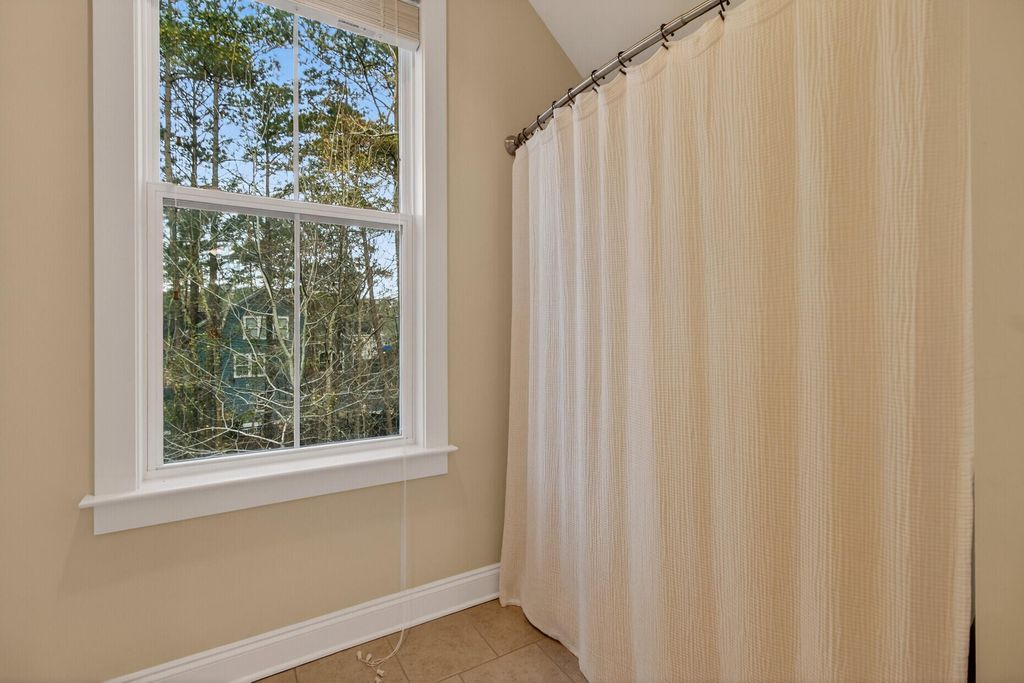 Image 50 of property listing at 128 Red Bay Lane, Summerville, SC 29483