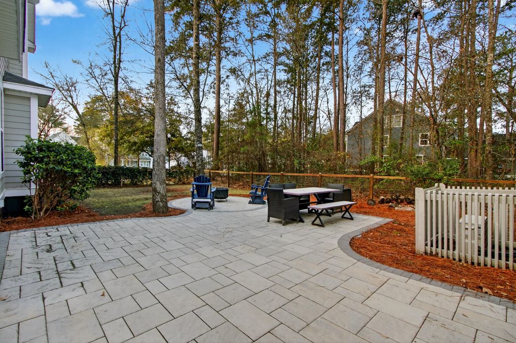 Image 54 of property listing at 128 Red Bay Lane, Summerville, SC 29483