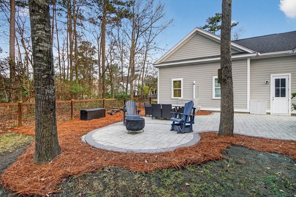 Image 56 of property listing at 128 Red Bay Lane, Summerville, SC 29483
