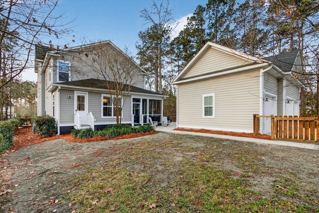Image 58 of property listing at 128 Red Bay Lane, Summerville, SC 29483