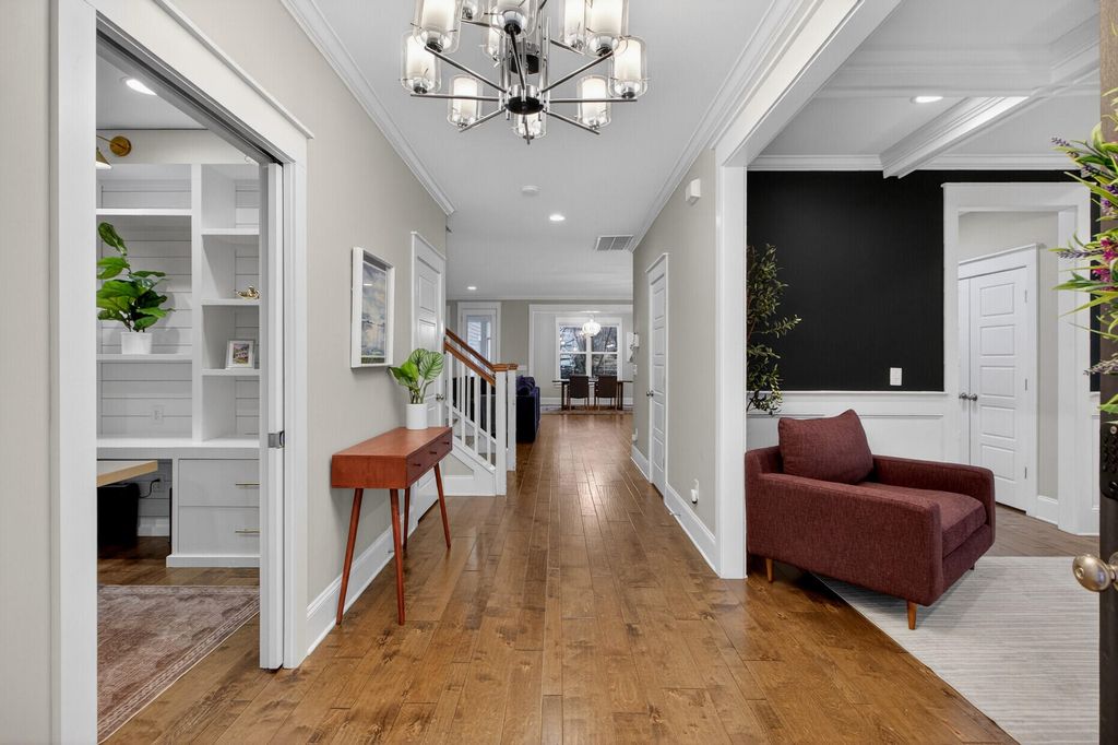 Image 8 of property listing at 128 Red Bay Lane, Summerville, SC 29483