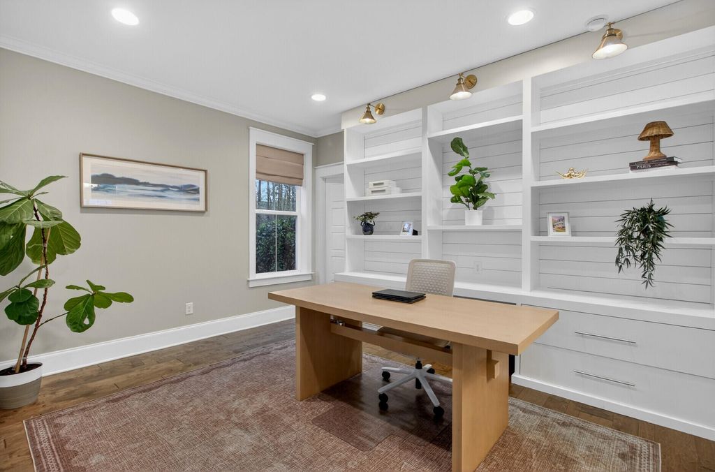 Image 9 of property listing at 128 Red Bay Lane, Summerville, SC 29483