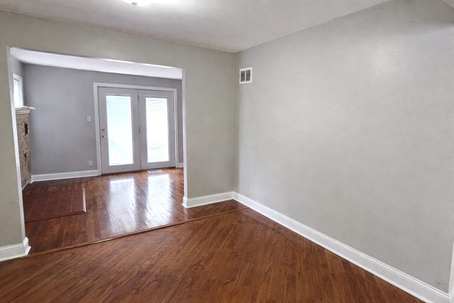 36107 N Green Bay Road, Waukegan, IL 60087
