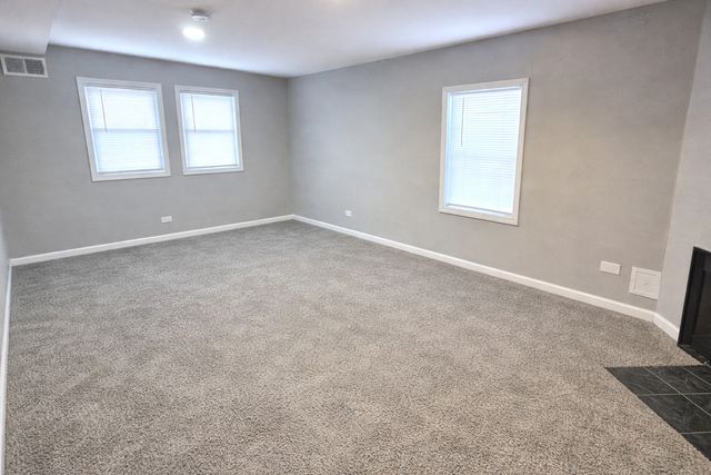 36107 N Green Bay Road, Waukegan, IL 60087