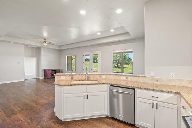 129 Hi Valley B, Horseshoe Bay, TX 78657