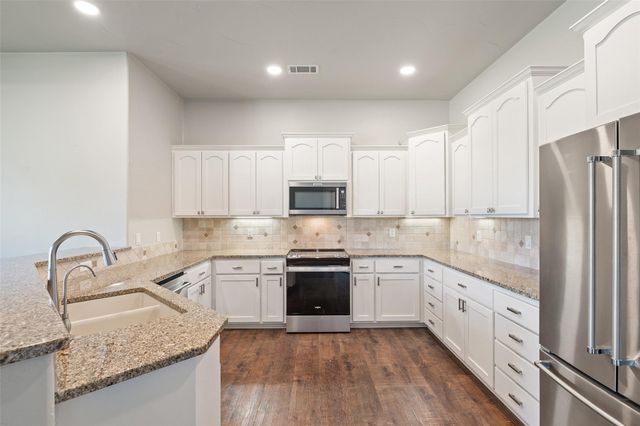 129 Hi Valley B, Horseshoe Bay, TX 78657
