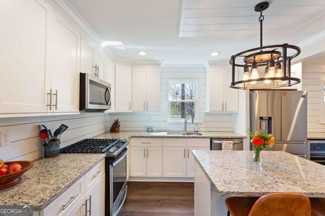 3935 Green Forest Lane SE, Smyrna, GA 30082