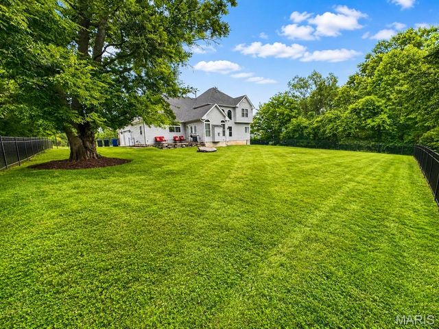 335 Summit Road, Fenton, MO 63026