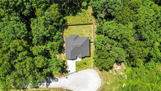 29 Chatham Drive, Bella Vista, AR 72714