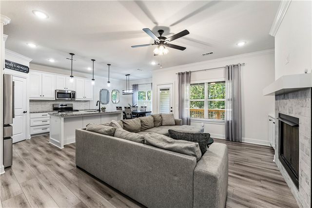 29 Chatham Drive, Bella Vista, AR 72714