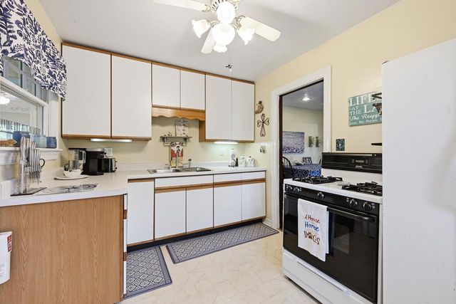 133 West Spring DRIVE, Twin Lakes, WI 53181