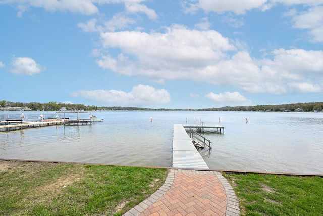 133 West Spring DRIVE, Twin Lakes, WI 53181