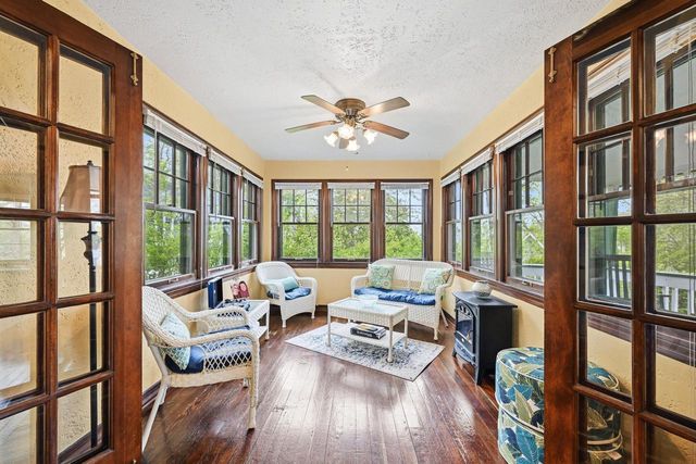 133 West Spring DRIVE, Twin Lakes, WI 53181