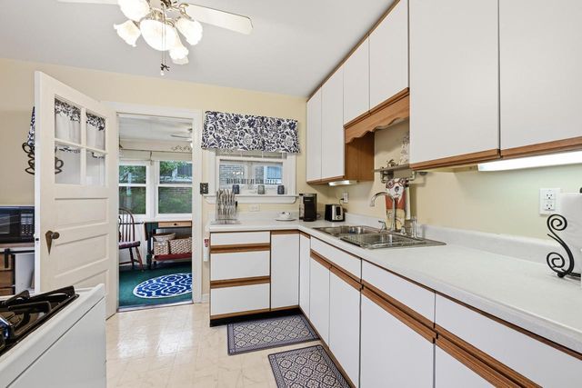133 West Spring DRIVE, Twin Lakes, WI 53181