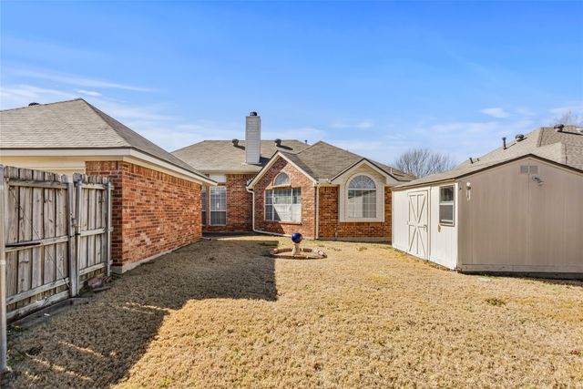 6710 Falcon Street, Rowlett, TX 75089