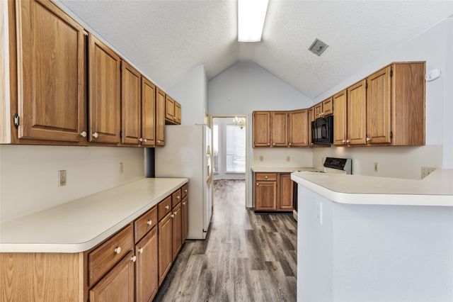 6710 Falcon Street, Rowlett, TX 75089