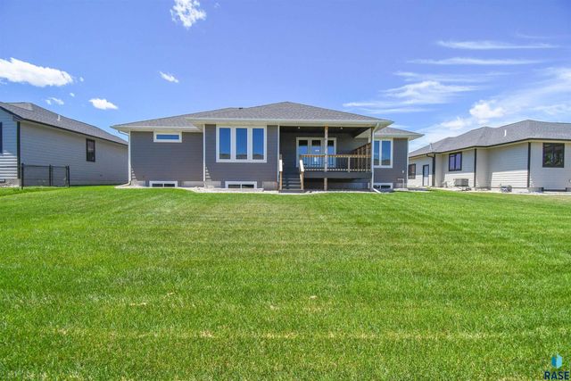 520 Quartzite Ave Avenue, Tea, SD 57064