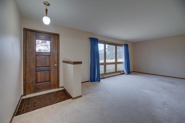 2213 E Huebbe Parkway, Beloit, WI 53511