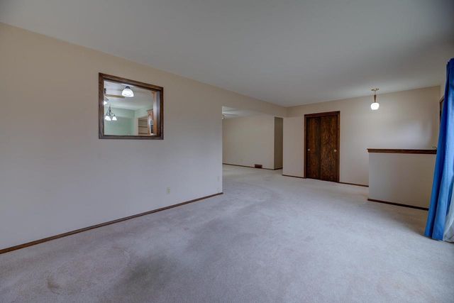 2213 E Huebbe Parkway, Beloit, WI 53511