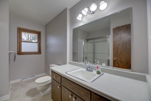 2213 E Huebbe Parkway, Beloit, WI 53511