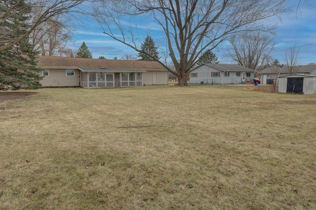 2213 E Huebbe Parkway, Beloit, WI 53511