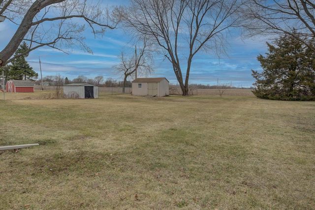 2213 E Huebbe Parkway, Beloit, WI 53511