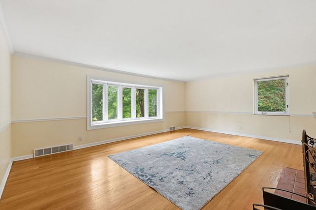 1260 Fox Chapel ROAD, Fox Chapel, PA 15238