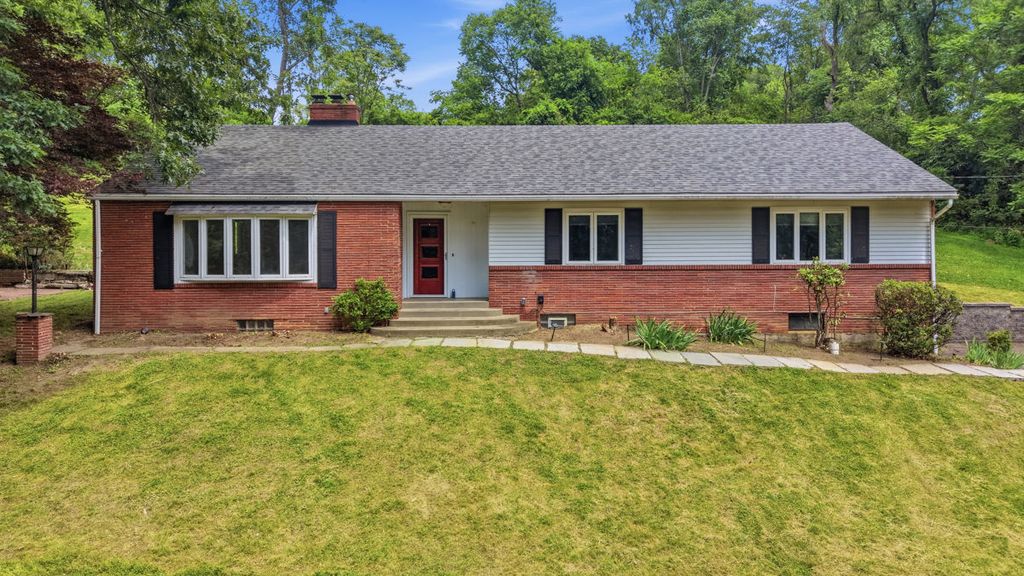 1260 Fox Chapel ROAD, Fox Chapel, PA 15238