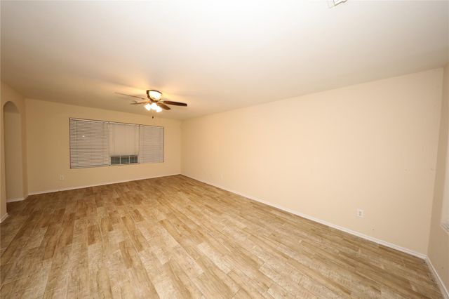 12620 Rio Bravo Street, Rosharon, TX 77583