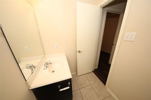 12620 Rio Bravo Street, Rosharon, TX 77583