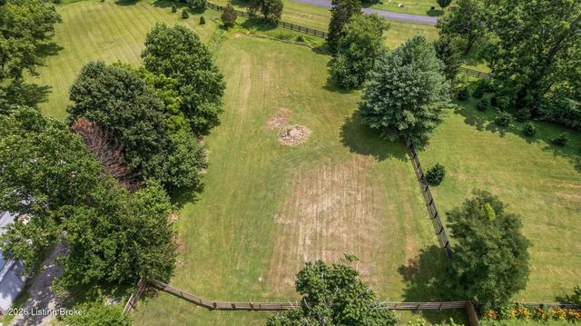 5700 Old Floydsburg Rd, Crestwood, KY 40014