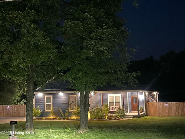 5700 Old Floydsburg Rd, Crestwood, KY 40014