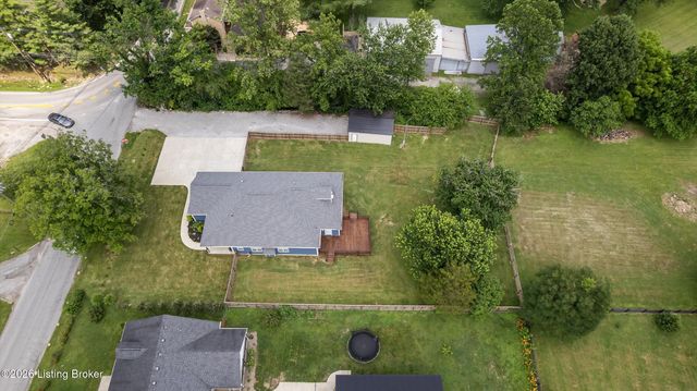 5700 Old Floydsburg Rd, Crestwood, KY 40014