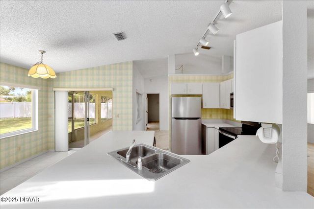 744 Hawks Ridge Road, Port Orange, FL 32127