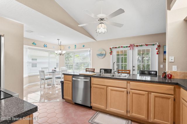 441 Avocado Avenue, Sebastian, FL 32958