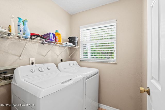 441 Avocado Avenue, Sebastian, FL 32958