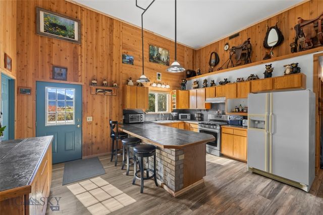 1801 Sun Avenue, Livingston, MT 59047