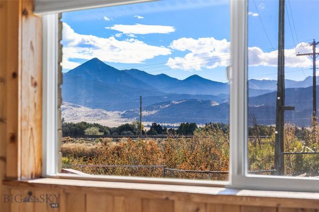 1801 Sun Avenue, Livingston, MT 59047