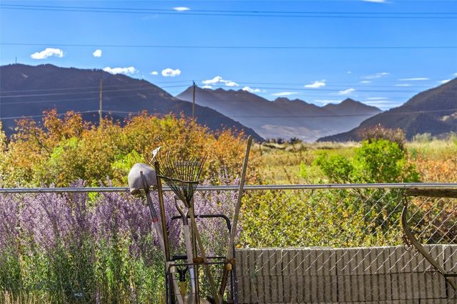 1801 Sun Avenue, Livingston, MT 59047