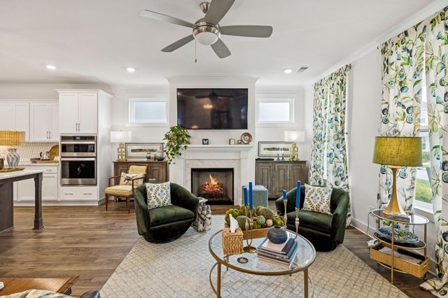 218 Southmen Ln, Spring Hill, TN 37174