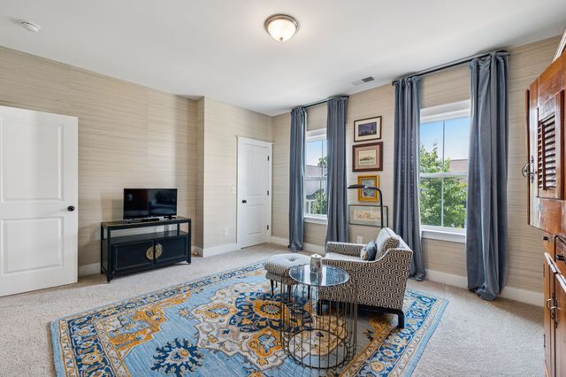 218 Southmen Ln, Spring Hill, TN 37174