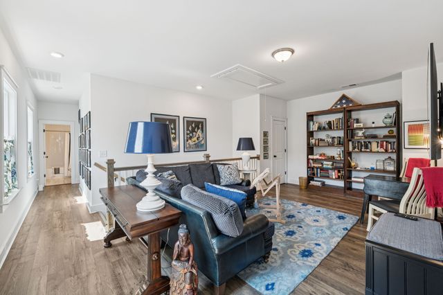 218 Southmen Ln, Spring Hill, TN 37174