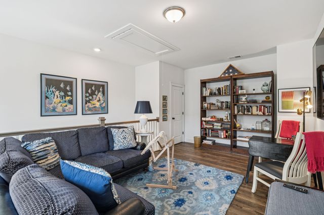 218 Southmen Ln, Spring Hill, TN 37174