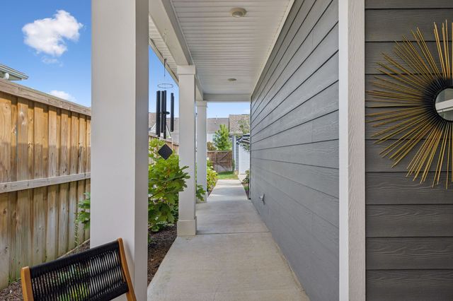 218 Southmen Ln, Spring Hill, TN 37174