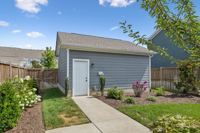 218 Southmen Ln, Spring Hill, TN 37174