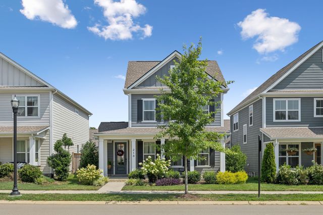 218 Southmen Ln, Spring Hill, TN 37174