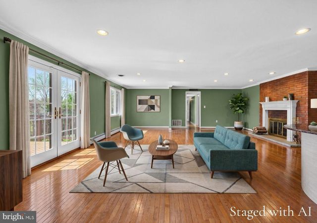 17 IVY HILL CT, Cockeysville, MD 21030